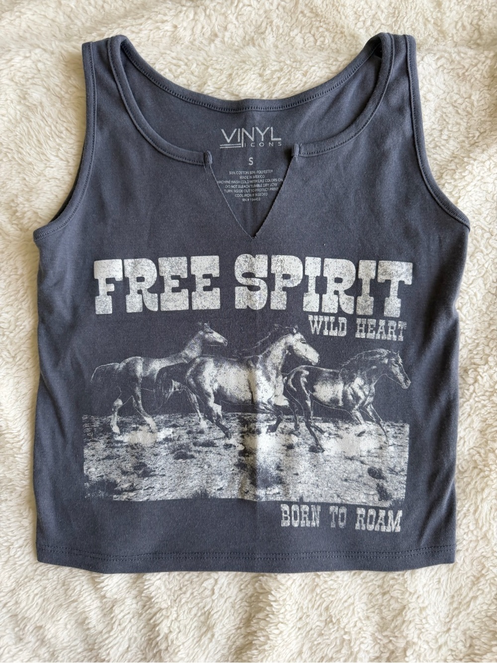 Vinyl Icons 'Free Spirit' Graphic Tank Top - Charcoal